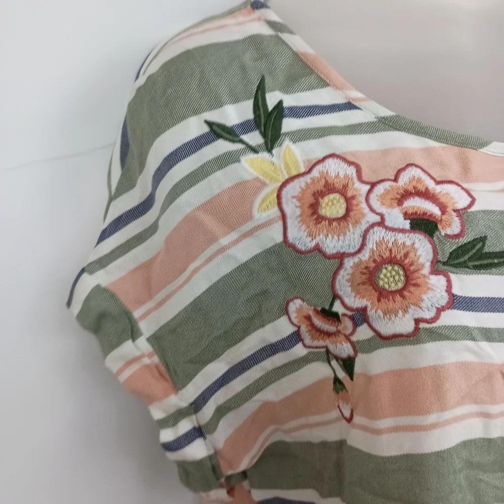 2/30 FRED DAVID Striped‎ Green, Pink, White Floral Embroidered Top (#214)